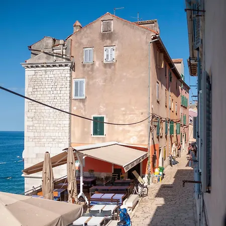 La Riva Luxury
